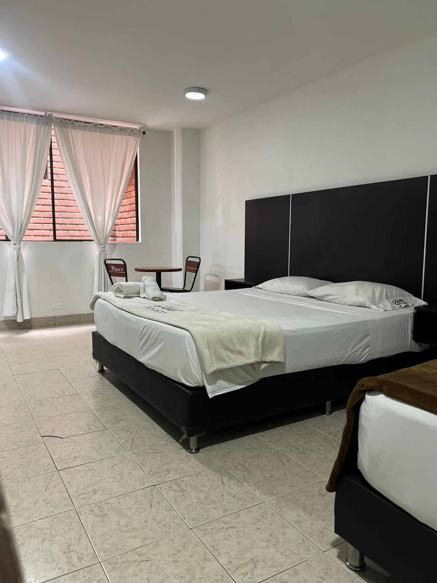 Hotel Saint John Medellin Ngoại thất bức ảnh